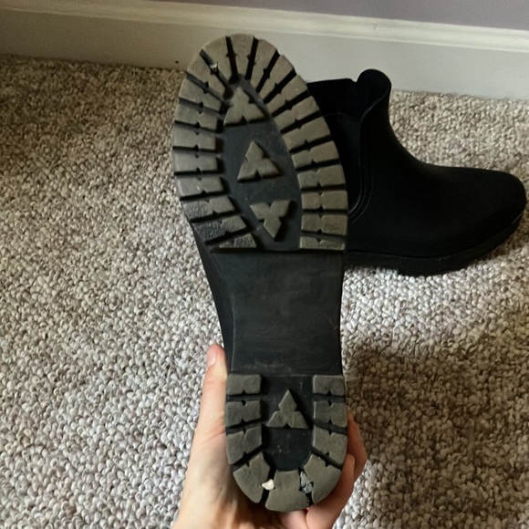 Women’s Jeffrey Campbell Cloudy Chelsea Rubber Rain Boot size 10 - Picture 3 of 4